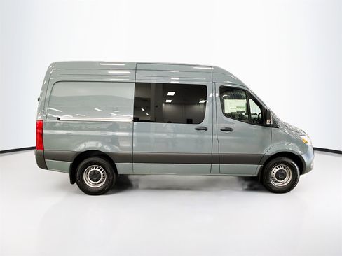 New 2025 Mercedes-Benz Sprinter 2500 image 9