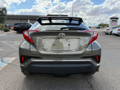 Used 2021 Toyota C-HR LE image 9