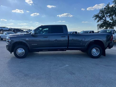 Used 2026 RAM 3500 Longhorn AWD/4WD image 2