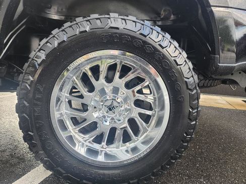 Used 2017 Ford F250 Lariat w/ Lariat Ultimate Package image 3