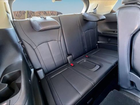 Used 2023 INFINITI QX60 Luxe w/ Vision Package FWD image 28