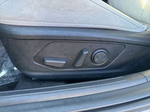 Certified 2023 Hyundai Elantra Limited image 18