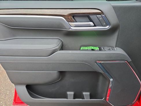 New 2026 GMC Sierra 1500 SLE w/ X31 Off-Road Package image 13