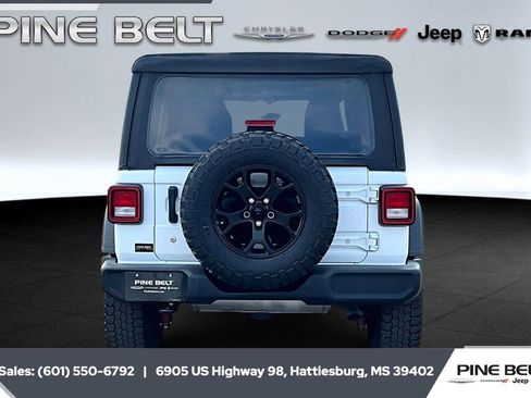 Used 2022 Jeep Wrangler Unlimited Sport image 4