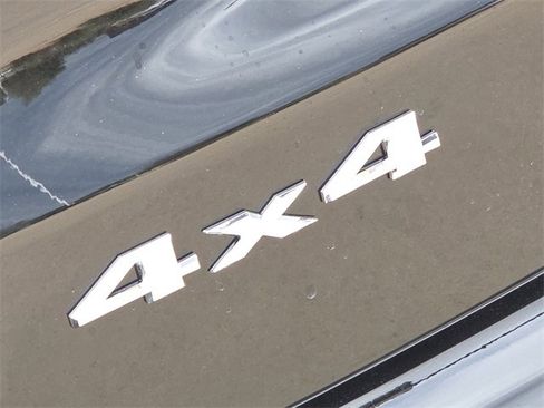 New 2026 Jeep Compass Latitude image 12