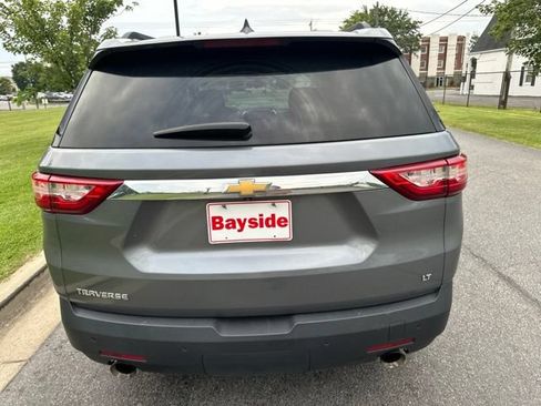 Used 2020 Chevrolet Traverse LT FWD image 18