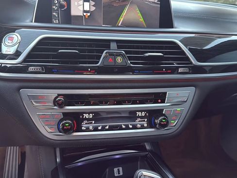 Used 2017 BMW 750i image 23