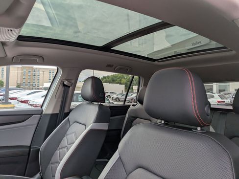 New 2026 Volkswagen Atlas Peak Edition AWD/4WD image 16