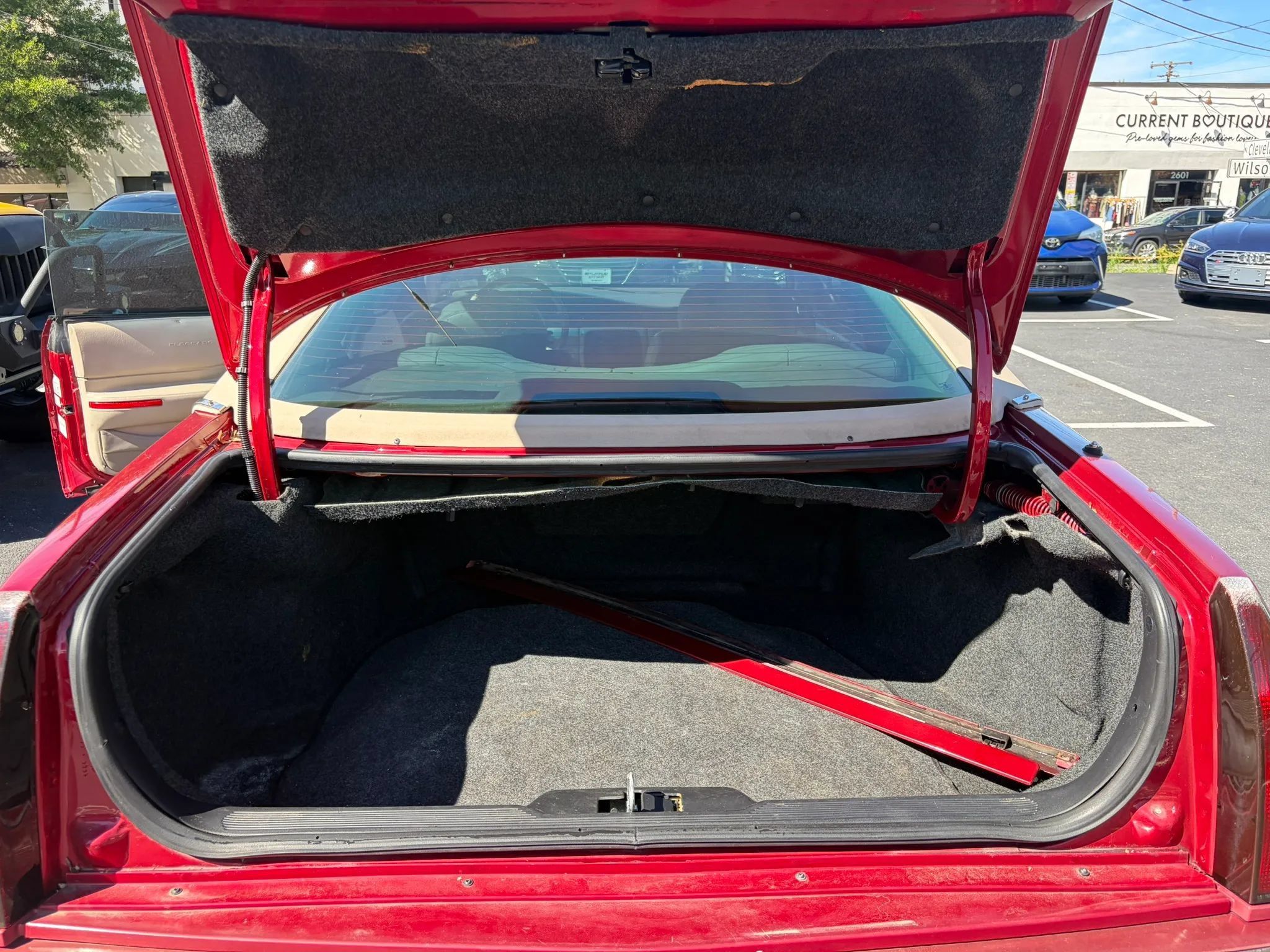 Used 2001 Cadillac Eldorado ESC w/ Comfort/Convenience Pkg FWD image 19