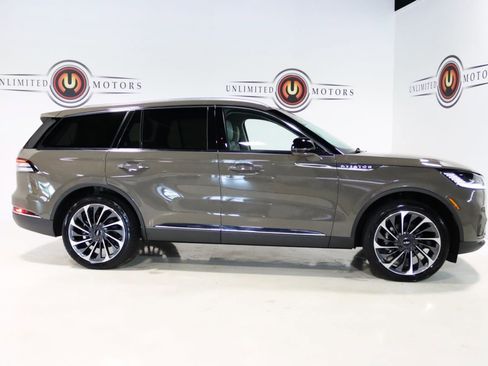 Used 2025 Lincoln Aviator Reserve w/ Equipment Group 201A AWD/4WD image 5