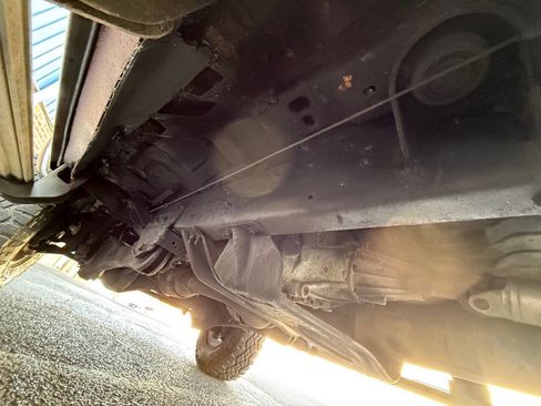 Used 2011 Ford F250 Lariat w/ Chrome Pkg image 39