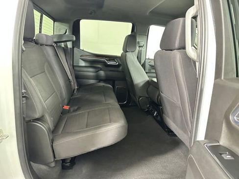 Used 2024 GMC Sierra 1500 SLE image 27