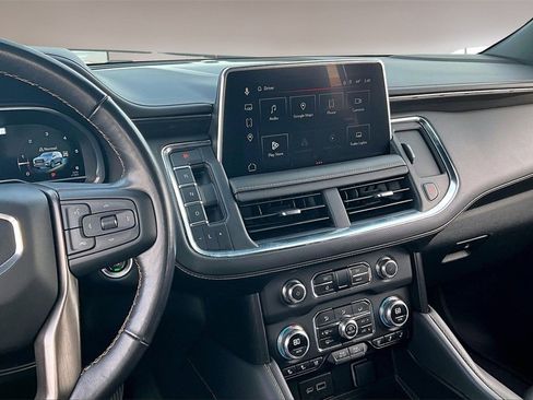 Used 2023 GMC Yukon XL AT4 w/ AT4 Premium Package image 6