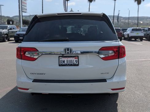 Used 2019 Honda Odyssey Elite image 2