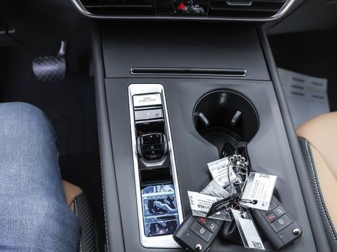 New 2026 Volkswagen Atlas Cross Sport SE image 30