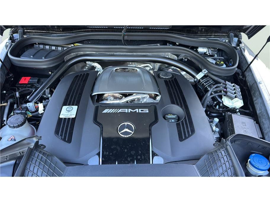 Used 2025 Mercedes-Benz G 63 AMG 4MATIC image 35