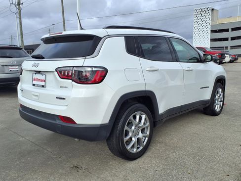 Used 2022 Jeep Compass Latitude image 23