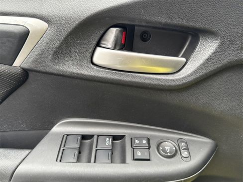 Used 2016 Honda Fit EX image 17