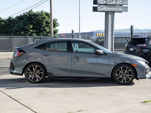 Used 2019 Honda Civic Sport image 9