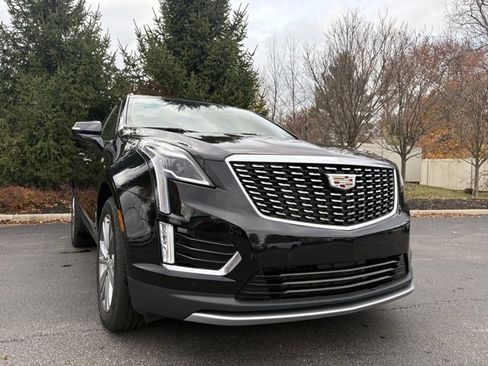 Certified 2024 Cadillac XT5 Premium Luxury w/ LPO, Floor Liner Package image 9