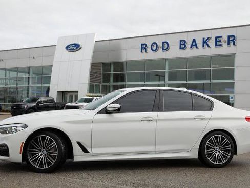 Used 2019 BMW 540i xDrive image 3