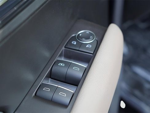 New 2026 GMC Canyon Denali image 18