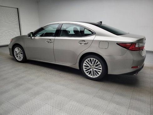 Used 2016 Lexus ES 350 w/ Luxury Package w/Wood Trim FWD image 3