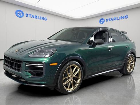 Used 2025 Porsche Cayenne Turbo GT AWD/4WD image 2