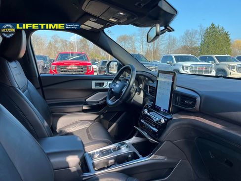 Used 2021 Ford Explorer Platinum w/ Equipment Group 601A image 41