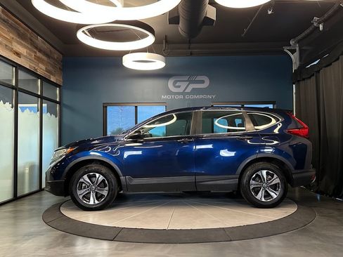 Used 2017 Honda CR-V LX image 6