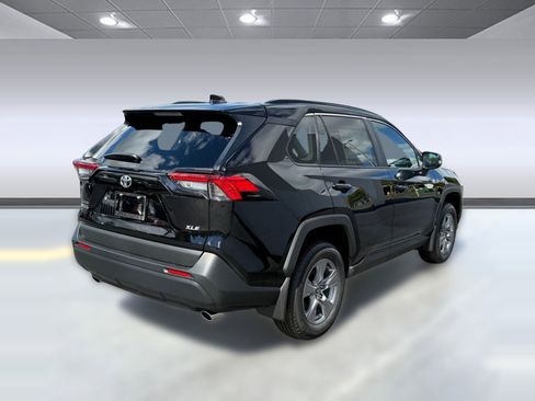 Certified 2025 Toyota RAV4 XLE w/ Convenience Package image 9