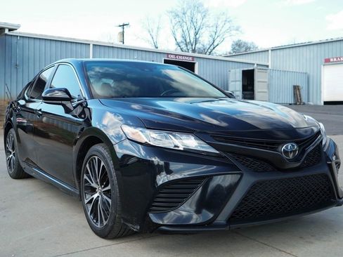 Used 2019 Toyota Camry SE image 34