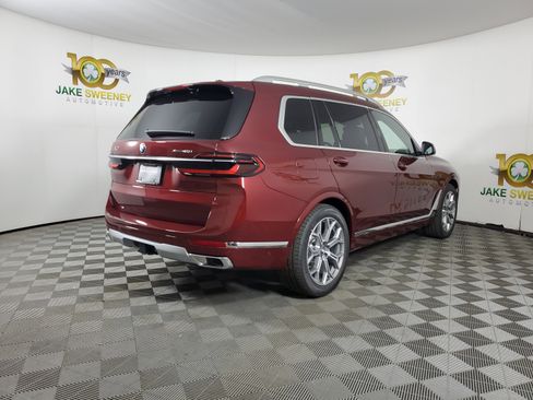 Certified 2025 BMW X7 xDrive40i image 7