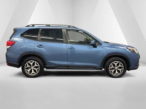 Used 2023 Subaru Forester Premium AWD/4WD image 8