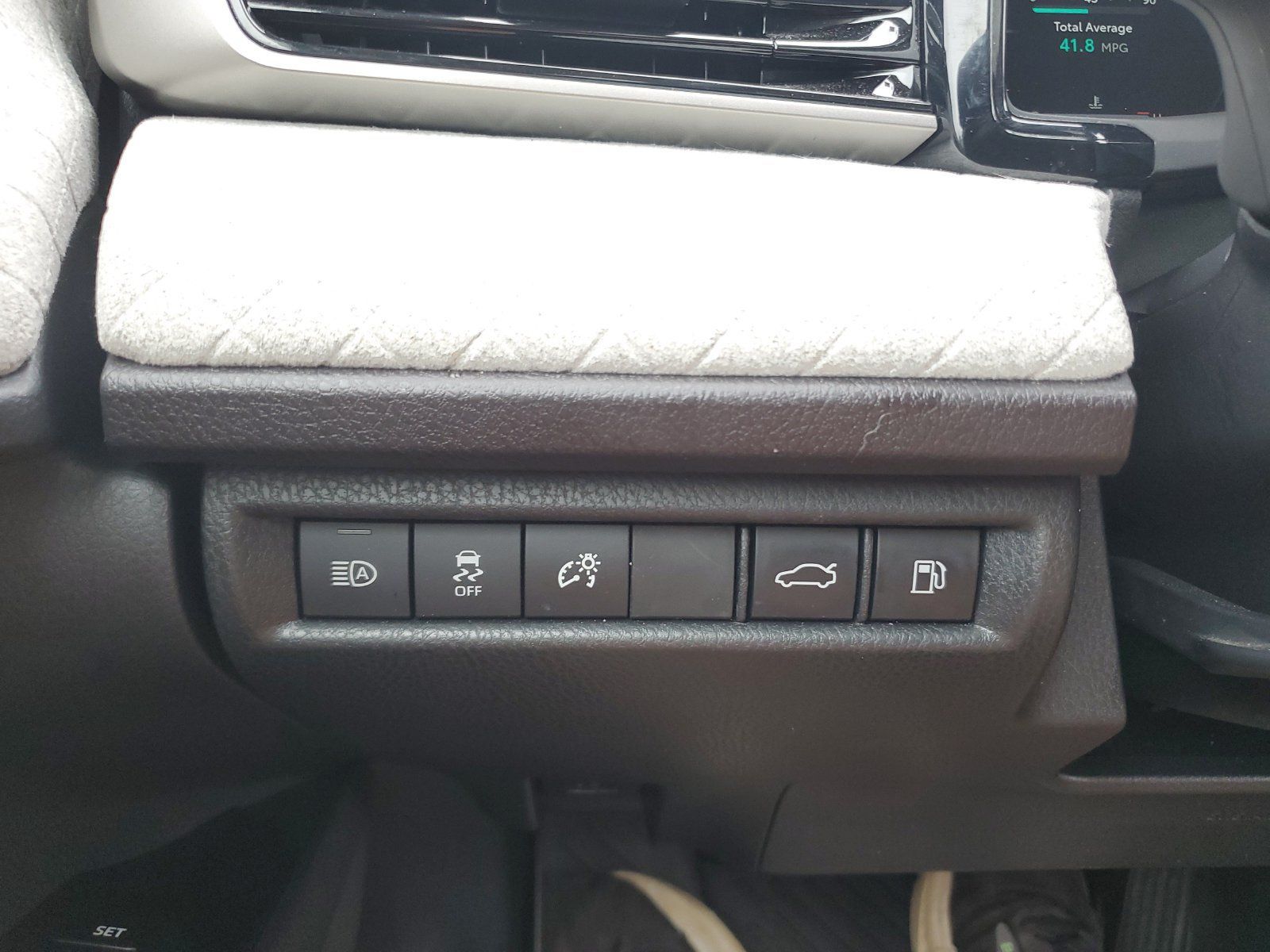 Certified 2025 Toyota Camry XLE w/ Premium Package AWD/4WD image 22