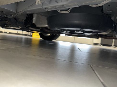 Used 2012 Dodge Grand Caravan SXT w/ UConnect Hands-Free Group image 37