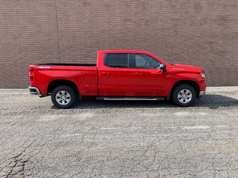 Used 2023 Chevrolet Silverado 1500 LT w/ Protection Package AWD/4WD image 7
