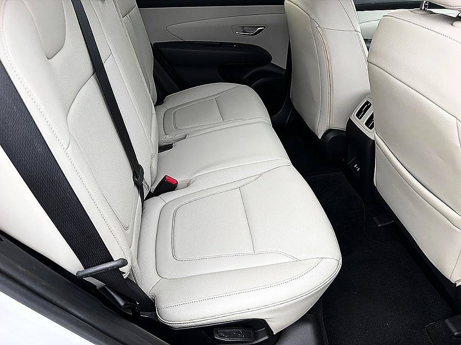 Certified 2025 Hyundai Tucson SEL FWD image 27