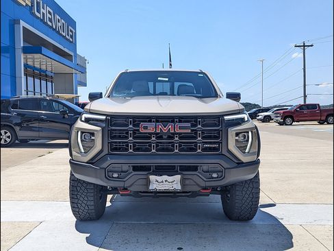 Used 2024 GMC Canyon AT4X w/ AT4X AEV Edition AWD/4WD image 10