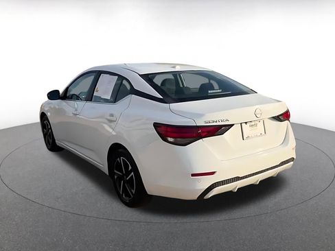 Used 2025 Nissan Sentra SV image 11