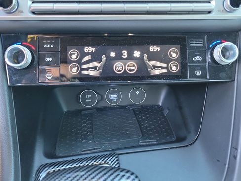 Used 2025 Genesis G70 2.5T w/ Sport Prestige Package image 13