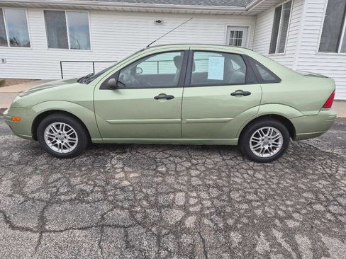 Used 2007 Ford Focus ZX4 Sedan image 3