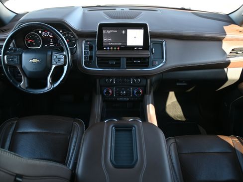 Used 2021 Chevrolet Tahoe High Country w/ Premium Package image 3