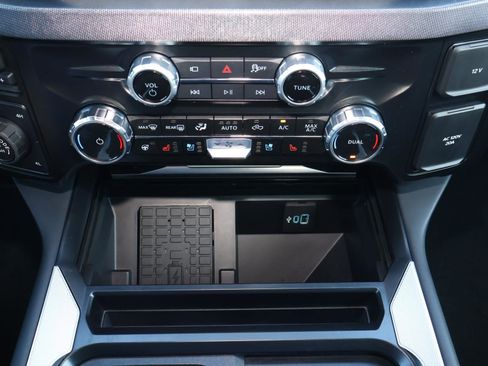 Used 2026 Ford F250 Platinum w/ Tremor Off-Road Package image 35