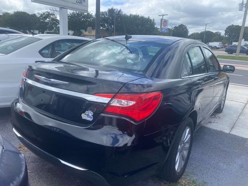 Used 2013 Chrysler 200 Touring image 4