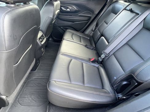 Used 2021 GMC Terrain SLT image 16