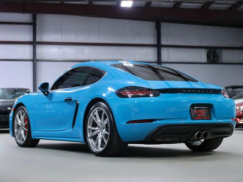 Used 2018 Porsche 718 Cayman S image 19