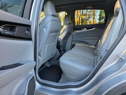 Used 2022 Lincoln Nautilus Reserve w/ Luxury Package image 29