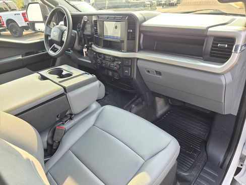 Used 2023 Ford F250 XL AWD/4WD image 15