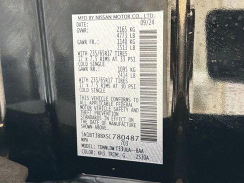 Used 2025 Nissan Rogue SV image 36